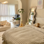 I have pets, and this duvet cover is excellent for them! Its easy to clean and durable.