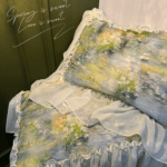 Im so glad I bought this duvet cover! Its fantastic quality and looks amazing on my bed.