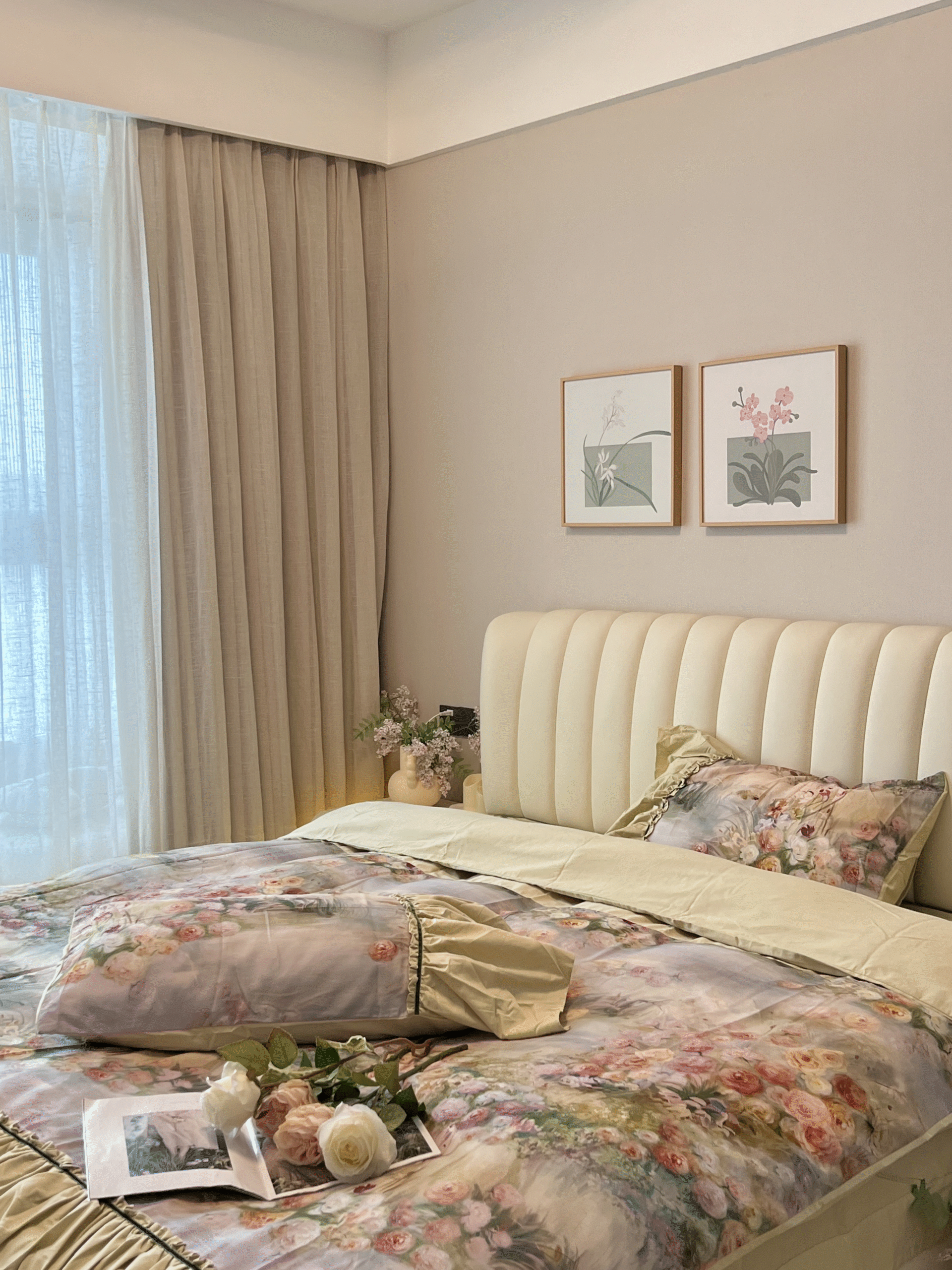 The quality of these bed linens is fantastic! The duvet covers are warm and the pillowcases are incredibly soft. I am extremely satisfied with my purchase and will buy more in the future!