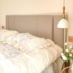 This bedding set is cozy and elegant! The bed linens are soft, and the duvet cover looks fantastic. Im so happy with this purchase!
