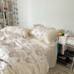 This bedding set is perfect for any bedroom! The bed sheets are soft and breathable, and the duvet cover is stylish. I love how it looks on my bed!