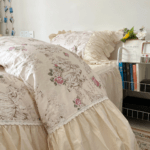 This bedding set is perfect for any bedroom! The bed sheets are soft and breathable, and the duvet cover is stylish. I love how it looks on my bed!