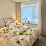 These bed linens are great for everyday use. The duvet covers are soft, and the pillowcases are comfortable. The bedding sets are a great investment.