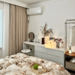 These bed linens are great for everyday use. The duvet covers are soft, and the pillowcases are comfortable. The bedding sets are a great investment.