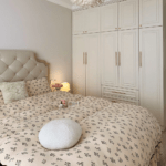 This duvet cover is very comfortable and the bed sheets are so soft. The bedding sets are well-made, and the pillowcases are stylish. These bed linens are a fantastic buy!