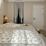 I bought this bedding to give my room a modern look, and it worked! The bed linens are soft, and the duvet cover is very comfortable. I love the design!