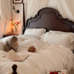 This bedding set is of excellent quality! The bed sheets are soft, and the duvet covers are beautiful. The pillowcases fit perfectly and are very comfortable. I highly recommend this bedding to anyone looking for quality!