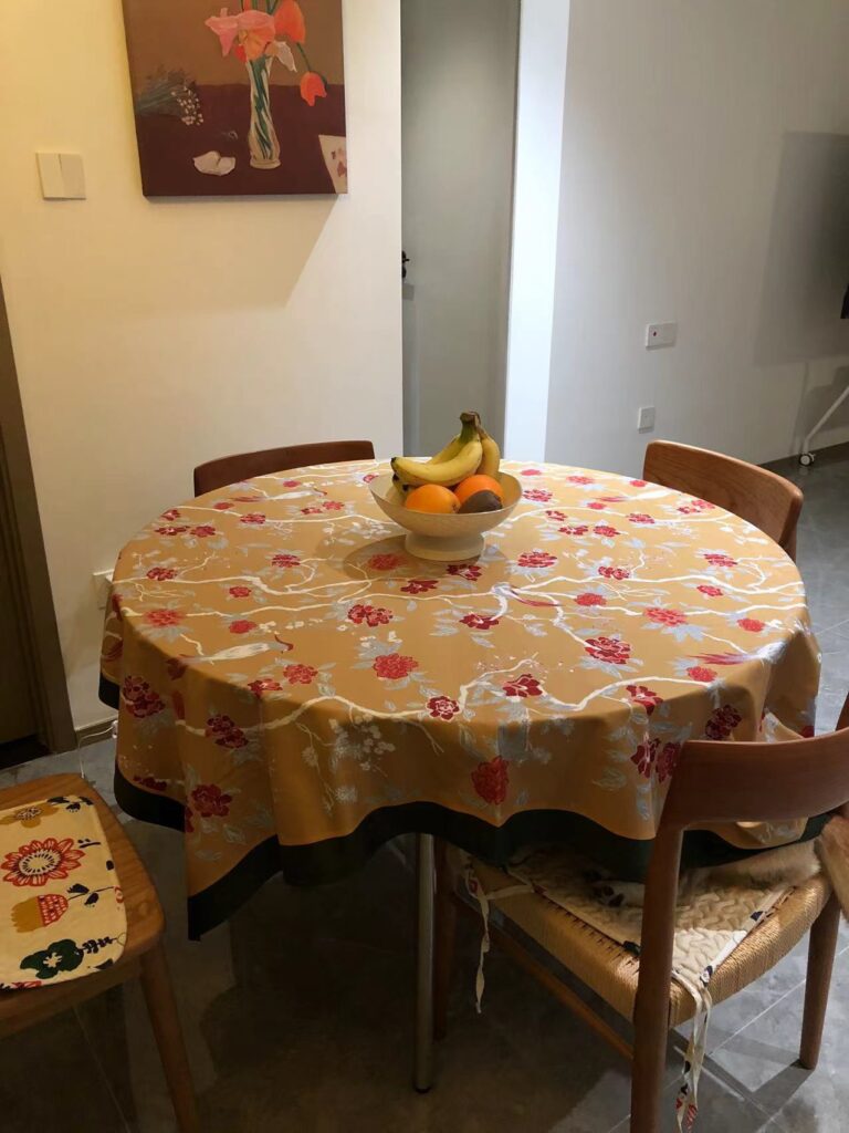 This tablecloth is great for formal occasions! It adds a touch of class to any dinner party. The fabric is easy to clean, which is a huge plus. I will definitely be using it for future events!