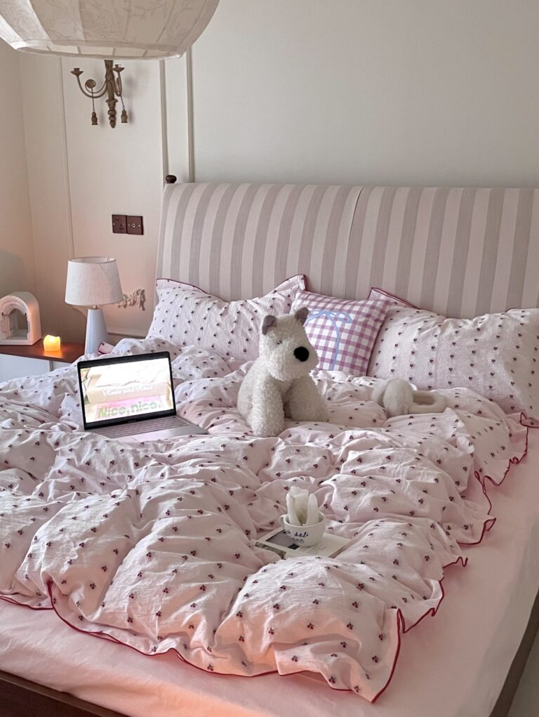 Click to view full screen Cherry Jacquard Bedding Bundles photo review