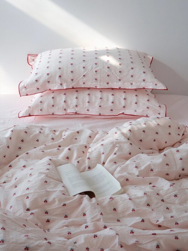 Cherry Jacquard Bedding Bundles