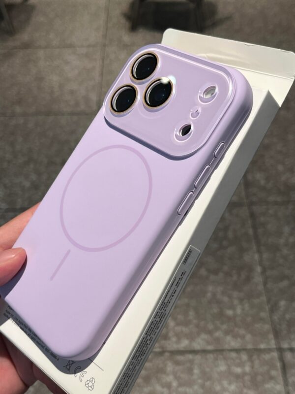 iPhone 17/Pro/Pro Max Light Purple Silicone Magnetic Case