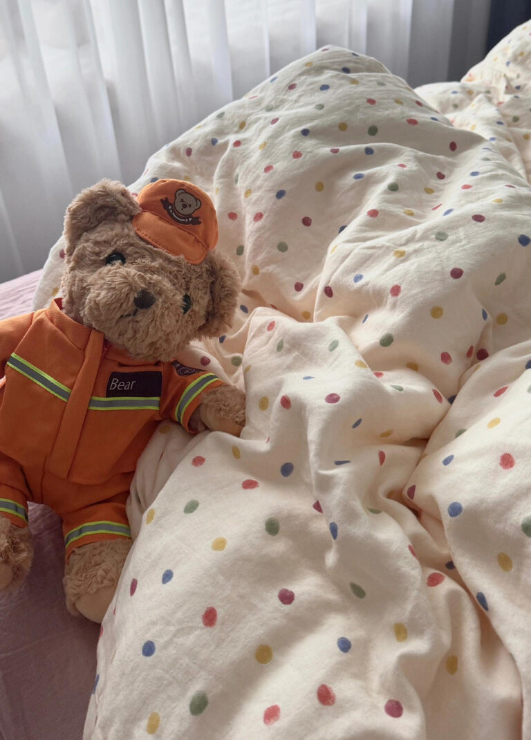 100% Cotton Double Gauze Bedding Set with Colorful Polka Dots photo review