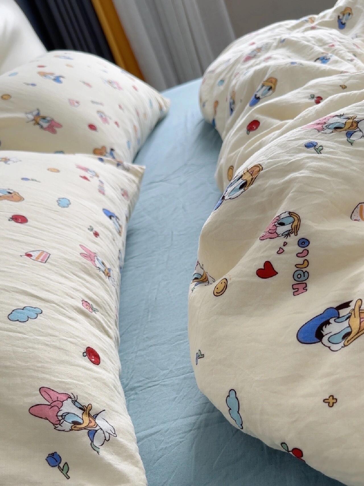 Click to view full screen London Duvet Cover Set photo review
