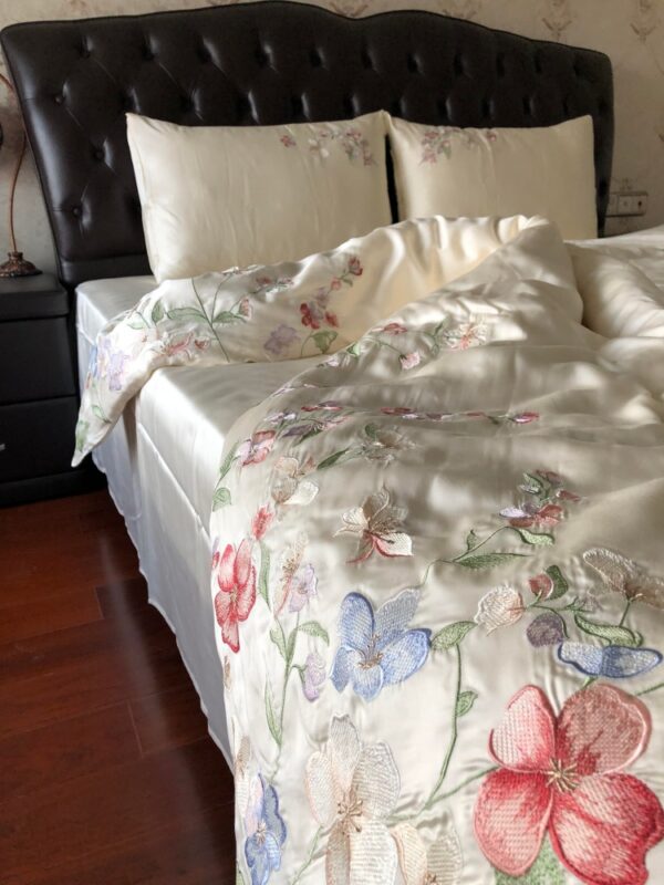 Hazel Bedding Set