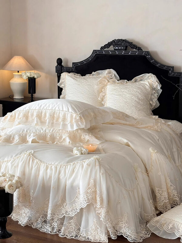 Amelia Duvet Cover Set