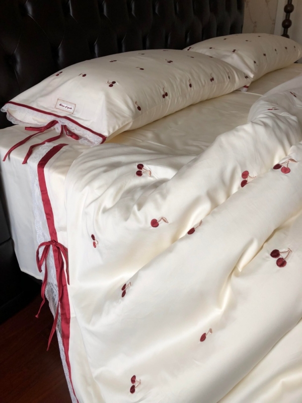 Kaitlyn Duvet Cover Set
