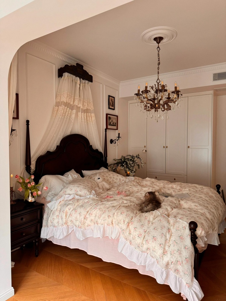 Kara Bedding Set - Image 2