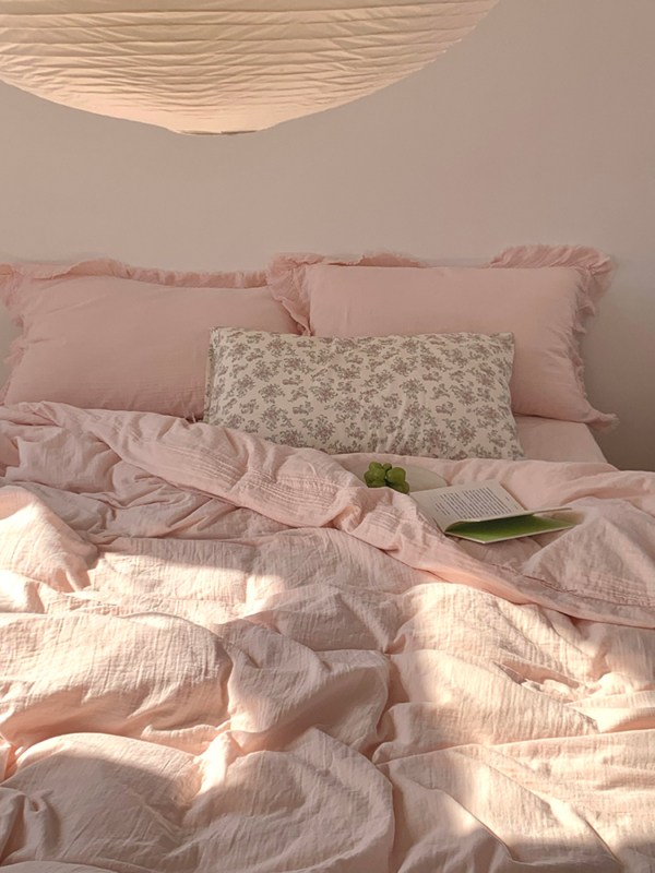 Kimberly Bedding Set