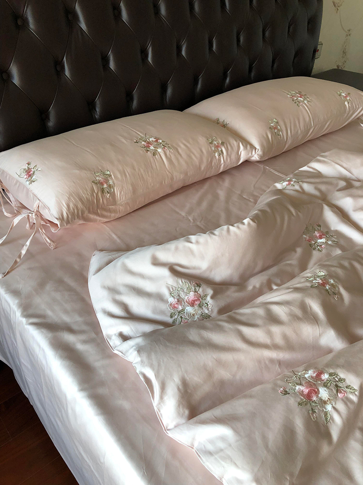 Linda Bedding Set - Image 2