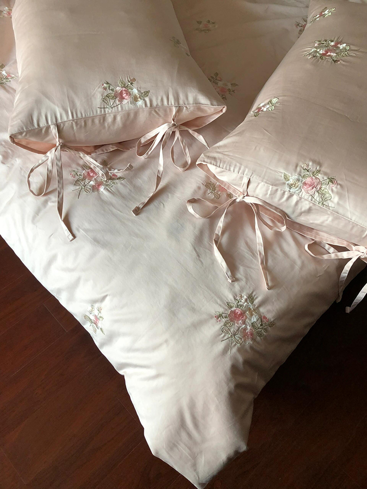 Linda Bedding Set - Image 5