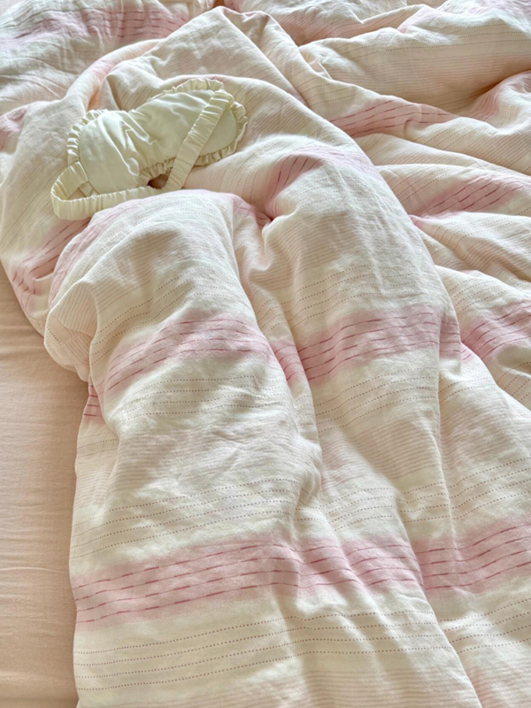 Lydia Bedding Set