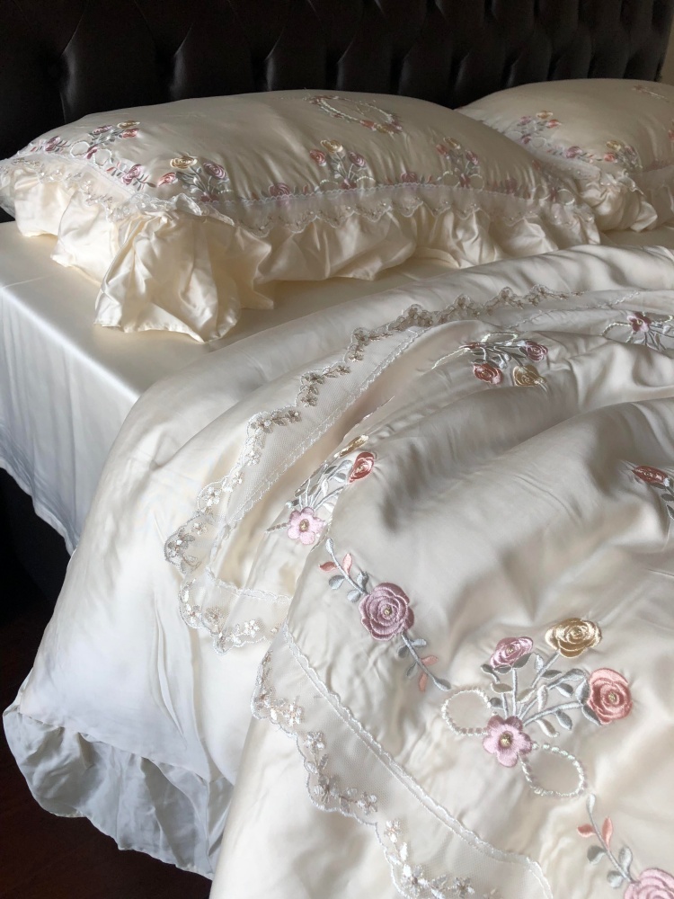 Madeline Duvet Cover Set - Image 2
