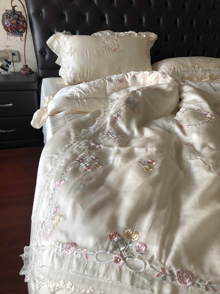 Madeline Duvet Cover Set - Image 3