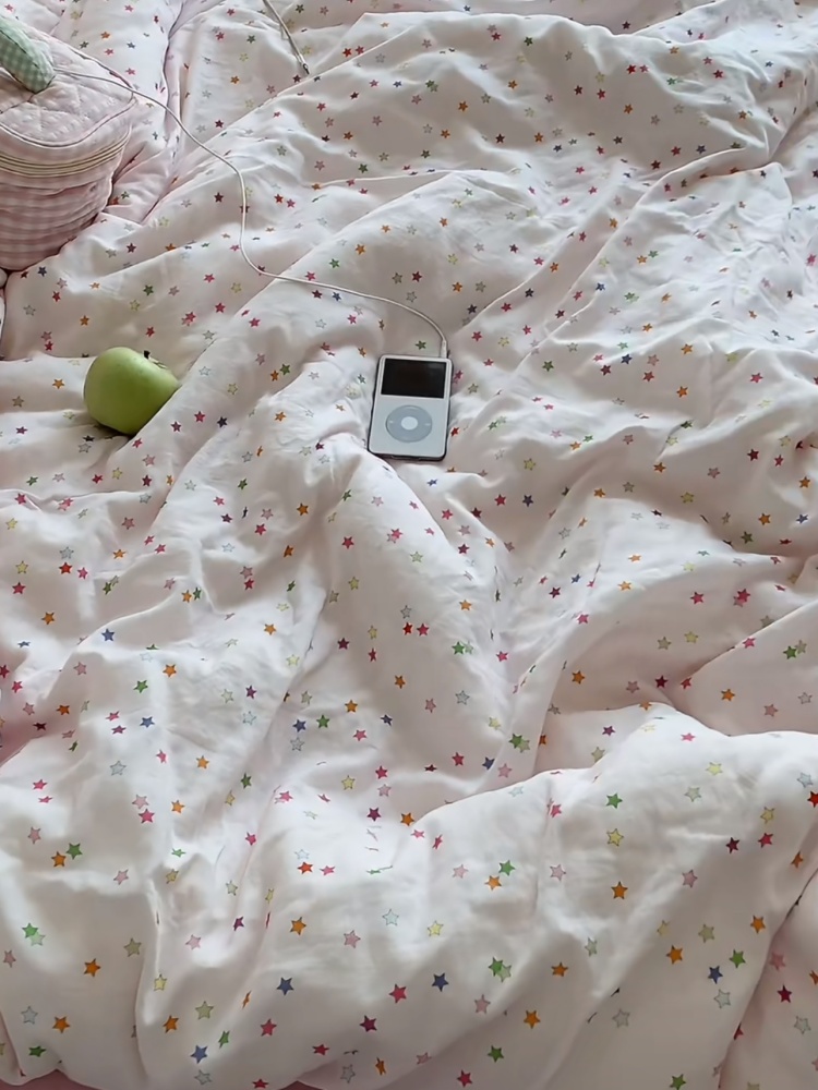 Maggie Bedding Set - Image 3