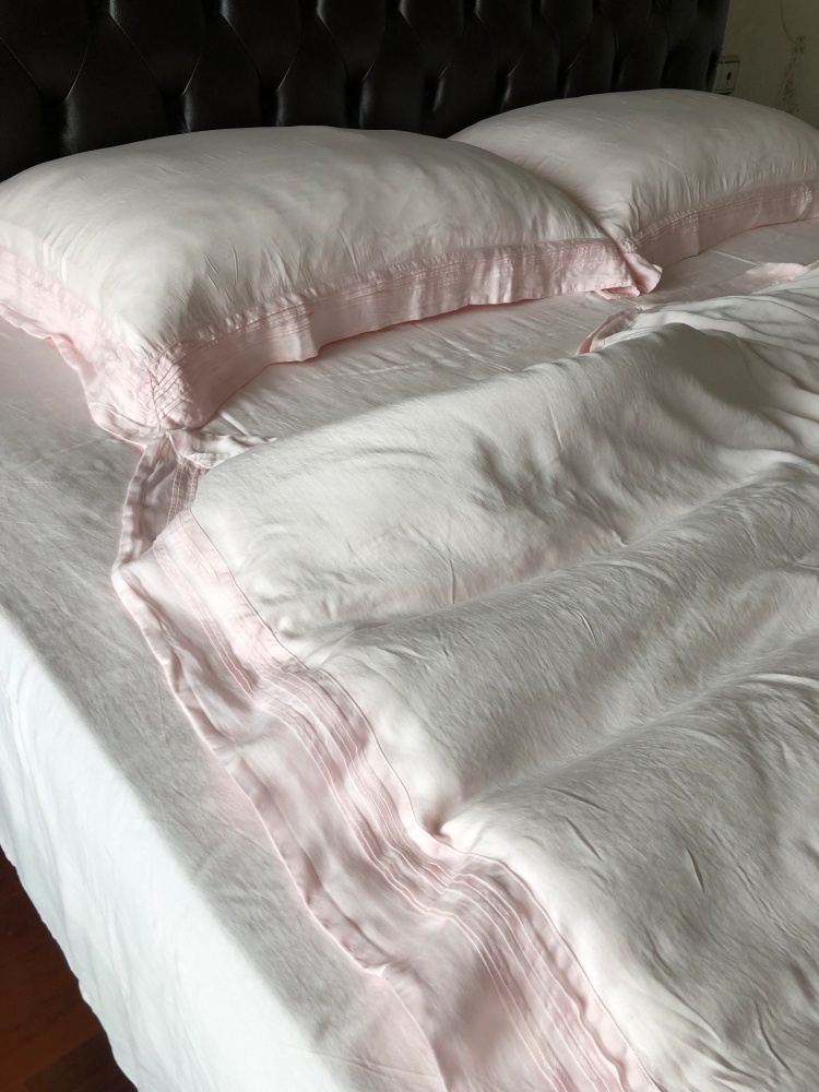 Marie Duvet Cover Set