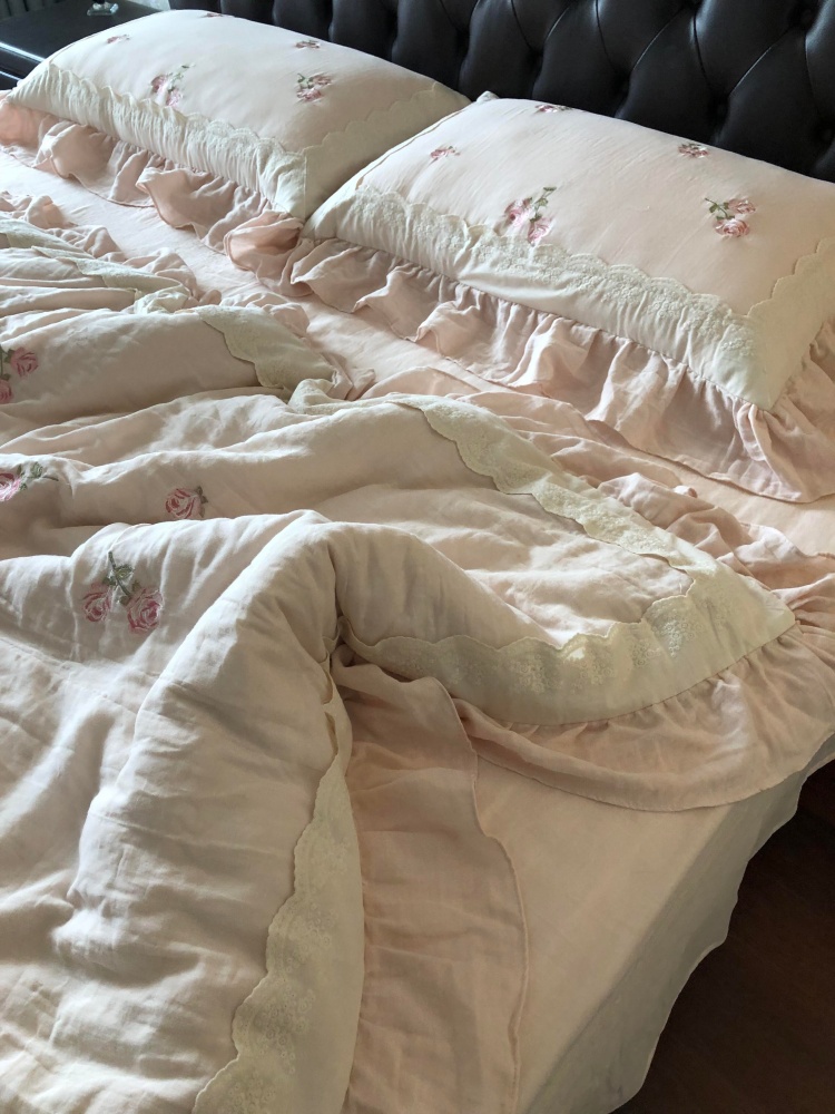 Mary Bedding Set - Image 4