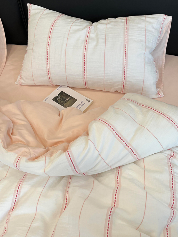 Melanie Bedding Set