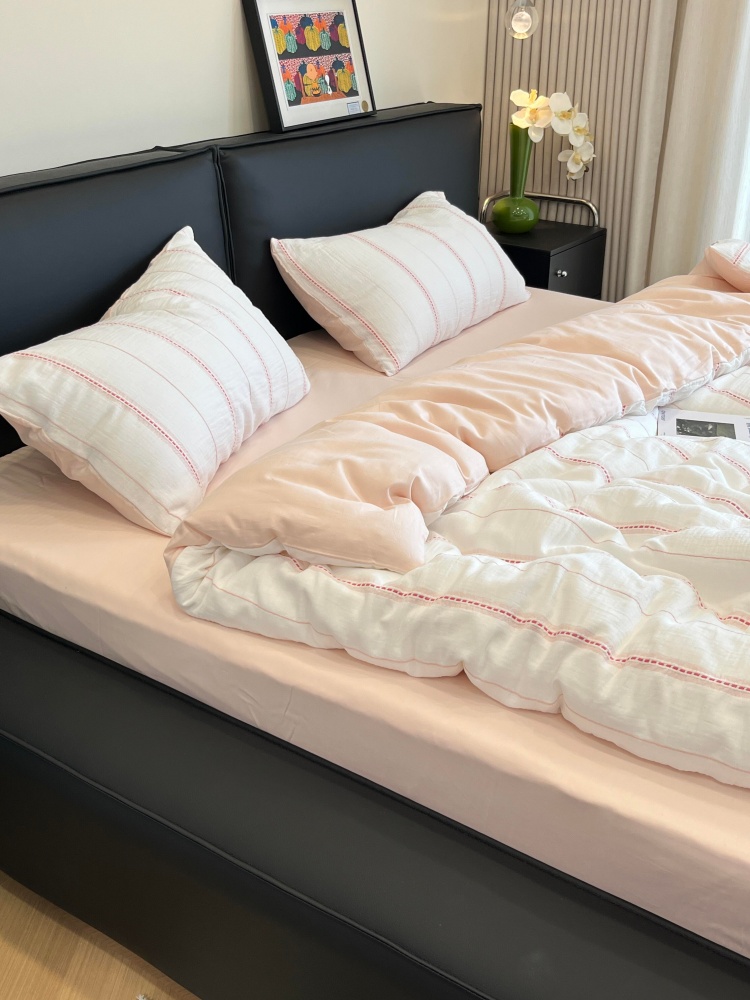 Melanie Bedding Set - Image 3