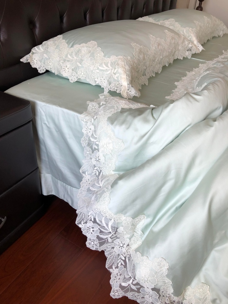 Natalie Duvet Cover Set