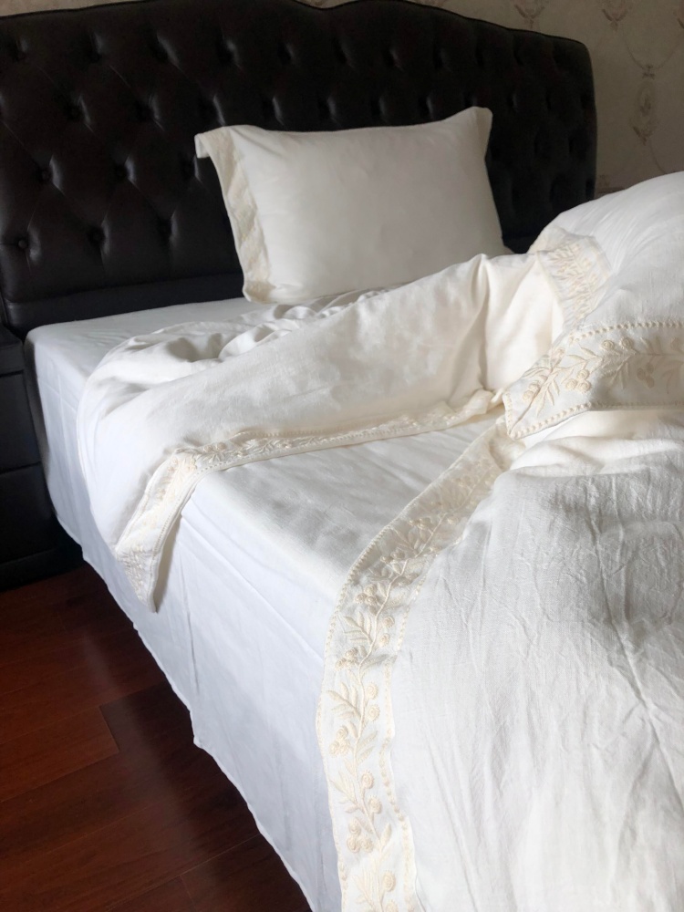 Nicole Bedding Set - Image 4