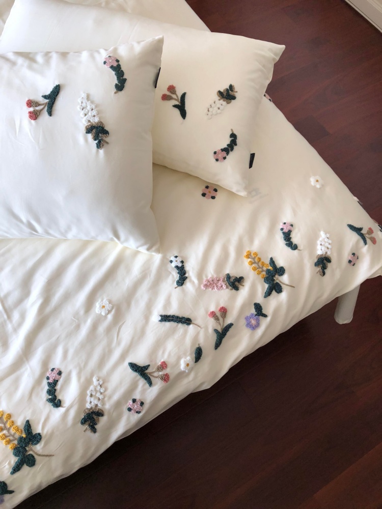 Rebecca Bedding Set - Image 5