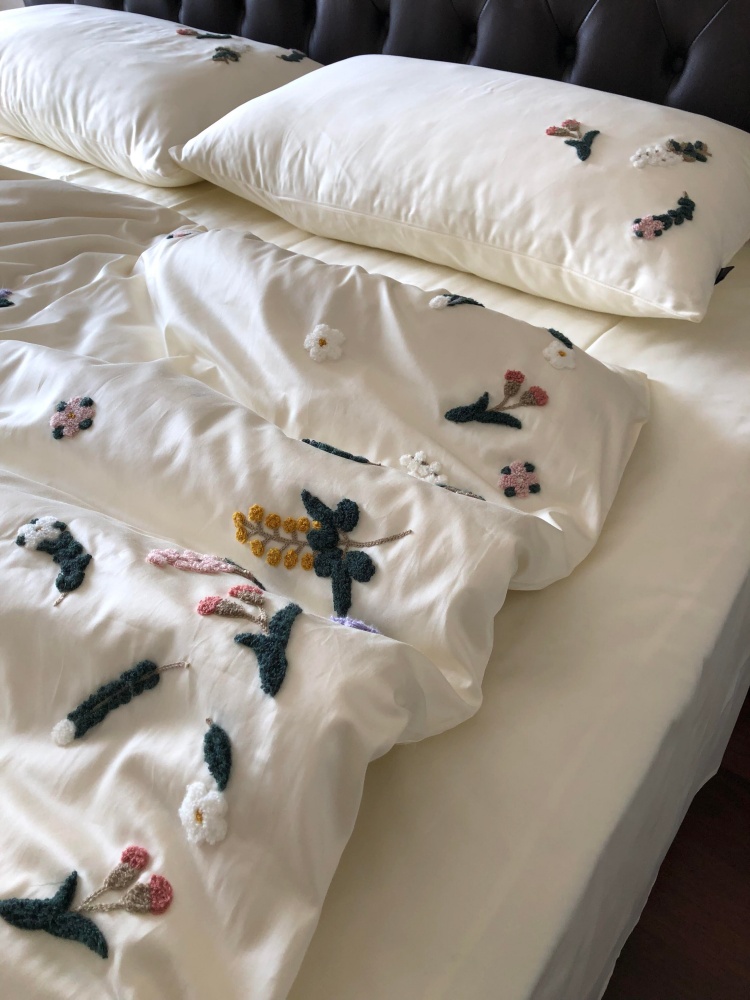 Rebecca Bedding Set - Image 6